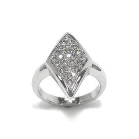 Ptダイヤモンドリング 0.63ct ひし形 パヴェ留め