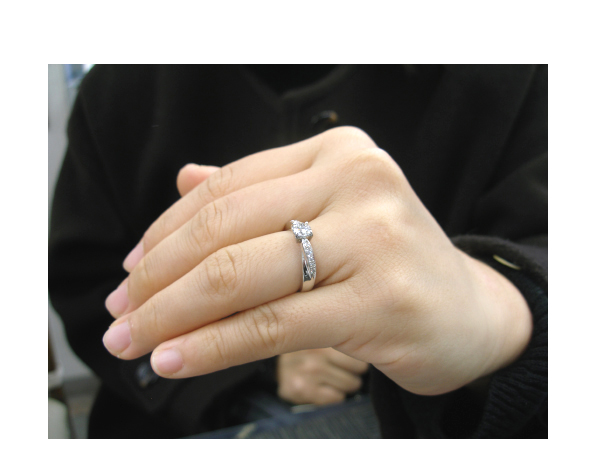 リフォーム後の婚約指輪　Ptダイヤモンドリング