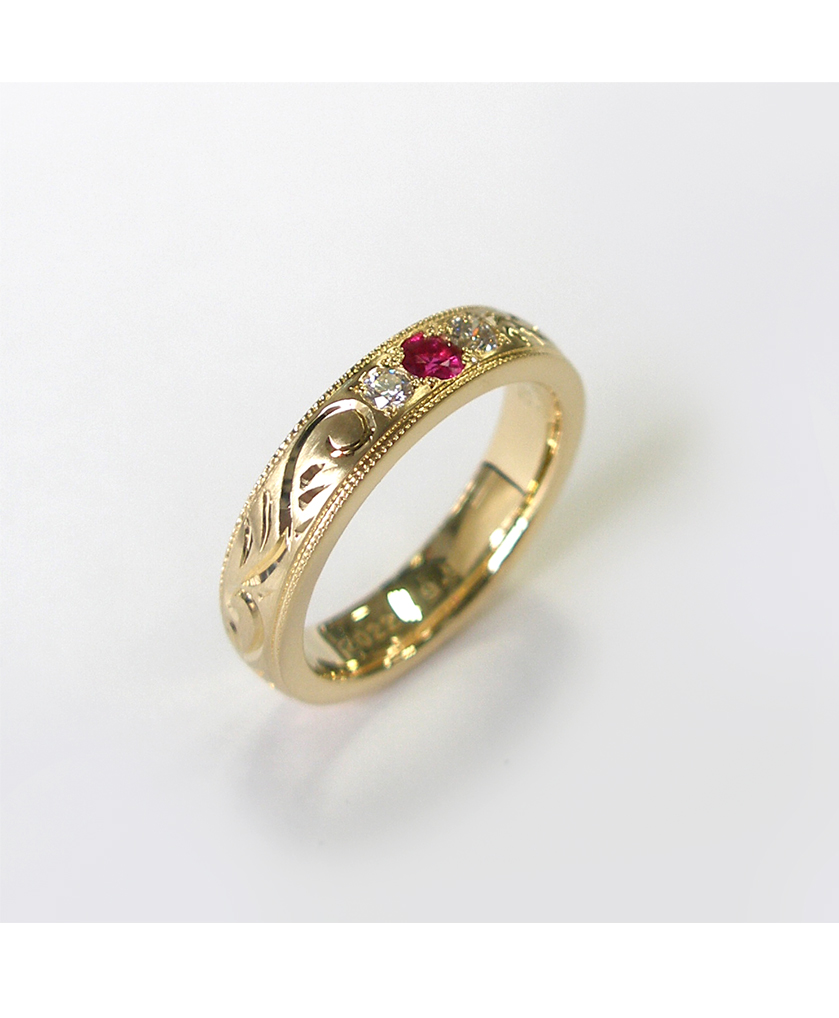 ���t�H�[����@�����͗l�ƃ~���ł����{����K18���b�ۃ����O ���r�[�A�_�C�������h���� �΂߉摜